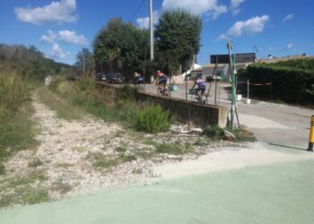 La Via Verde incompiuta è già vecchia tra usura e turisti smarriti