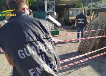 Sequestrata una discarica abusiva a cielo aperto: denunciati i due responsabili