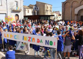 A San Salvo la 18ª Marcia della Pace, «Riflettere su cosa vogliano dire libertà e democrazia»