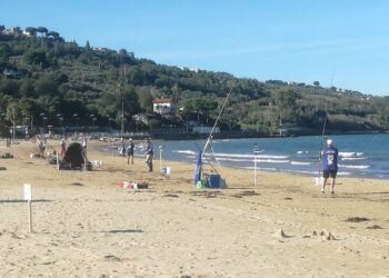 La spiaggia come campo di gara: a Vasto Marina i Mondiali di pesca surfing master