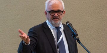 Tumore al rene di un paziente trapiantato rimosso con chirurgia robotica