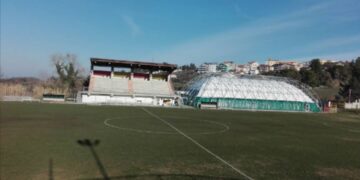 Nuovo manto erboso per lo stadio di via Olimpia