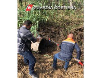 Scarichi abusivi e cattivi odori in città: pioggia di sanzioni per le aziende del territorio