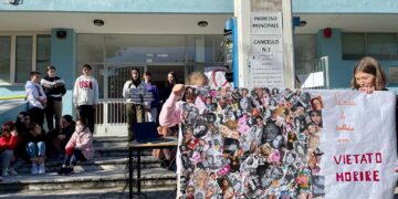 Volti, maschere, incontri e riflessioni: Lanciano dice “no” alla violenza sulle donne