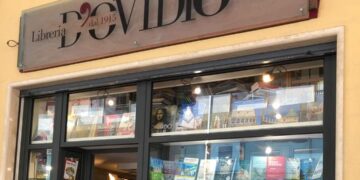 “Lo scrigno pieno di storia”: Il Sole 24 Ore celebra la Libreria D’Ovidio
