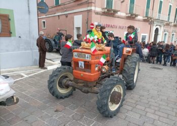 Pollutri, tornano le feste patronali: primo appuntamento con Sfilata delle some e Tavolata di San Nicola