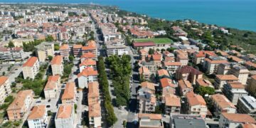 FdI: no allo spostamento delle giostrine da piazza Rodi. Mozione in Consiglio comunale