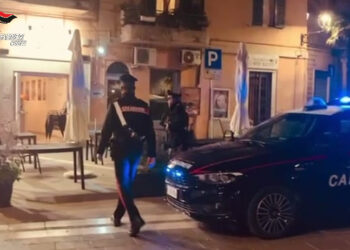 Fermato per due volte al bar nonostante il Daspo urbano: 34enne denunciato