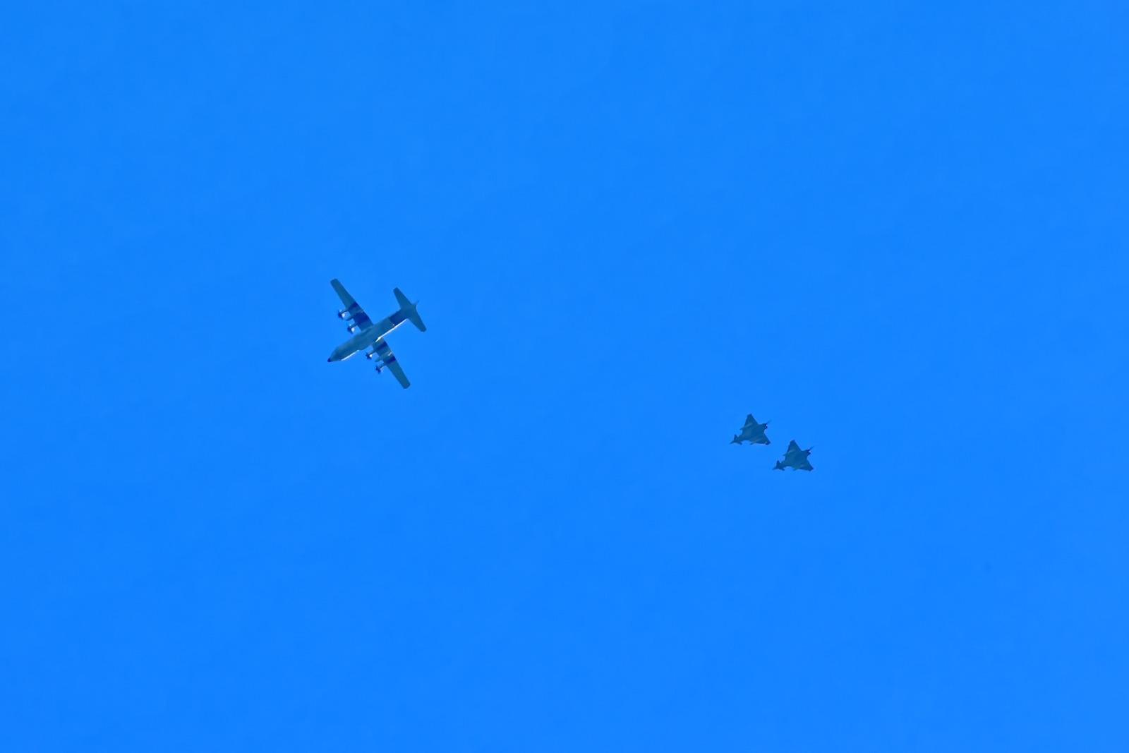 aerei militari in volo ora