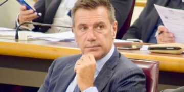 Eletto in Parlamento, Testa lascia il consiglio regionale. Al suo posto D’Addazio