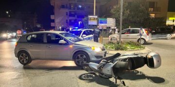 Vasto, incidente alla rotatoria: motociclista 61enne in ospedale