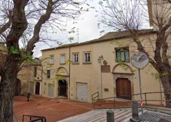 Sesso all’aperto in centro, Paolucci: «Più illuminazione e telecamere»