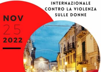 #Maipiusola: peformance artistica itinerante per la Giornata contro la violenza sulle donne