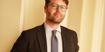 Famiglia con due madri, è vastese l’avvocato che ha vinto la causa contro il decreto Salvini