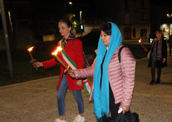 Dalla sofferenza alla rinascita: in un documentario la storia di Somayyeh, afghana rifugiata in Italia