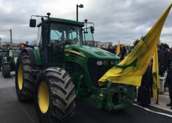 Giornata del ringraziamento Coldiretti, a Vasto sfilata e benedizione dei trattori