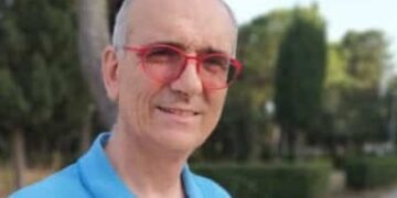 «Negli edifici pubblici termosifoni bollenti e finestre spalancate. Uno schiaffo ai poveri energetici»