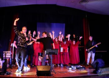 Musica, gioia e solidarietà: tante emozioni nel concerto per ricordare Giovanni Stivaletta