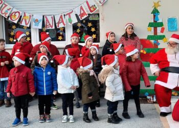 Amicizia, gioia e pace: la magia del Natale avvolge le strade di Carpineto Sinello