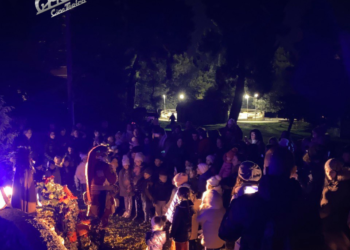 Fate, gnomi e folletti: alla villa comunale si accende la magia con “La notte di Santa Claus”