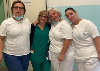 «Ogni nascita è un evento speciale», dopo 42 anni l’ostetrica Concetta Campitelli va in pensione