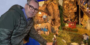 Una passione che dura da oltre 40 anni: il presepe meccanizzato di Michele Cattafesta