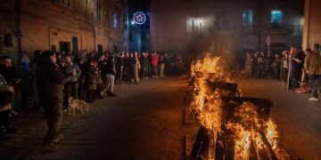 A Pollutri la cottura delle fave in onore di San Nicola: una festa di comunità e condivisione