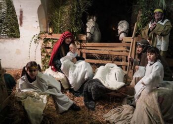 Tra antichi vicoli e palazzi storici: “buona la prima” per il presepe vivente di Lentella