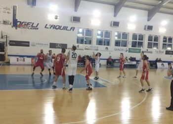 La Vasto Basket non trova continuità: biancorossi sconfitti a L’Aquila