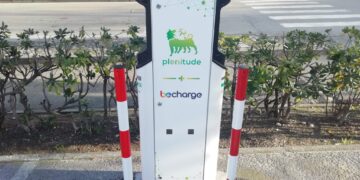 Attive le colonnine per i veicoli elettrici in piazza Frassati