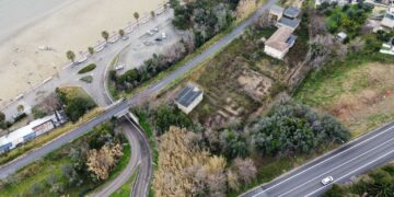 Vasto Marina, un parcheggio al posto della sottostazione elettrica abbandonata