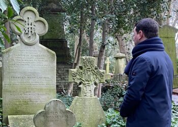 Omaggio alla sepoltura di Gabriele Rossetti, Della Gatta: lottò contro le ingiustizie