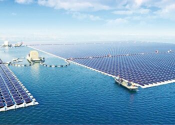Il fotovoltaico si sposta in mare: a Ortona progetto da 40 “isole” a 2,5 chilometri dalla costa