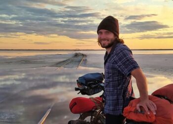 Tre continenti e 93mila chilometri in bici: Lorenzo Barone racconta il mondo attraverso i suoi occhi