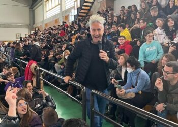 Col professore-influencer la fisica piace agli studenti: spalti gremiti per Schettini