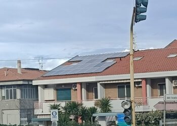 Lega: «Mettere a posto i semafori. Nel frattempo far dirigere il traffico alla polizia locale»