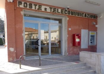 Dopo gli interventi di manutenzione riapre l’ufficio postale di Gissi in piazza De Gasperi