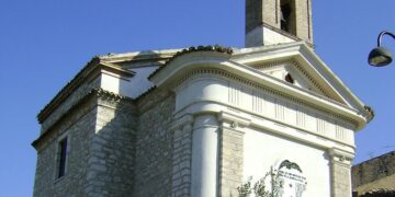 Furto nella chiesa di San Rocco: trafugate ostie e arredi sacri