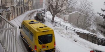 Neve anche a basse quote, scuole chiuse in alcuni comuni