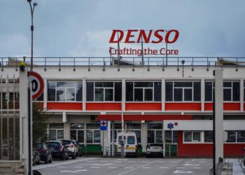Denso, cassa integrazione agli sgoccioli: sindacati chiedono incontro con il Ministero