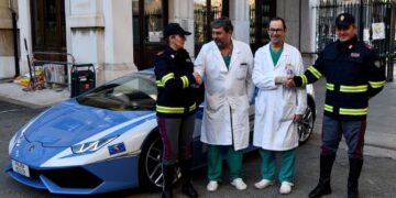 Rene da trapiantare: la corsa con la Lamborghini della polizia da L’Aquila a Torino