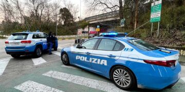 Dalla provincia di Foggia con auto rubata e centralina modificata: tre denunciati