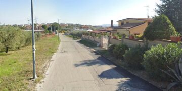 Illuminazione danneggiata e acqua a singhiozzo: «Ributtini dimenticata»