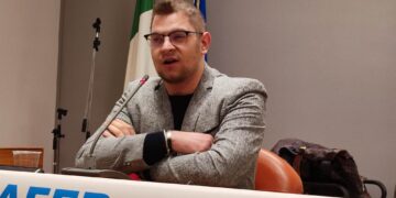 «Io, vittima di bullismo da tutta la classe. Per mesi ho creduto di chattare con una ragazza»