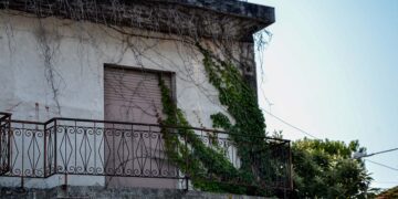 Spopolamento e “serrande abbassate”: nel Vastese oltre 30mila case inabitate