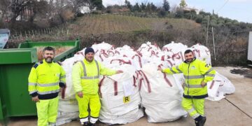 Torino di Sangro, raccolti 10 quintali di imballaggi di fitofarmaci per agricoltura