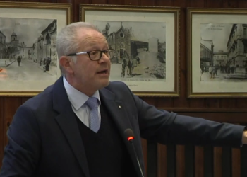 In Consiglio è lite sulle tasse: Irpef e imposta di soggiorno, polemica Menna-FdI