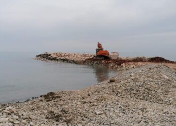 Erosione costiera, al via gli interventi per rinforzare le scogliere di San Salvo