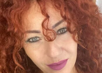 Ci ha lasciato la maestra Debora, «persona bellissima, di cuore e accogliente»