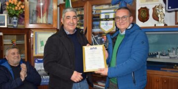 Il saluto del gruppo Anmi di Vasto al luogotenente Evangelista